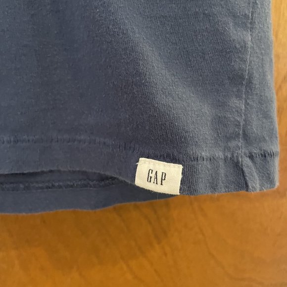 Gap Kids Boys Size XL Blue Short Sleeve T-Shirt, Shark Graphic & Textured EUC - Picture 2 of 4